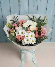 Букет цветов из:  Розы, Лизиантусы и Хризантемы в Данки