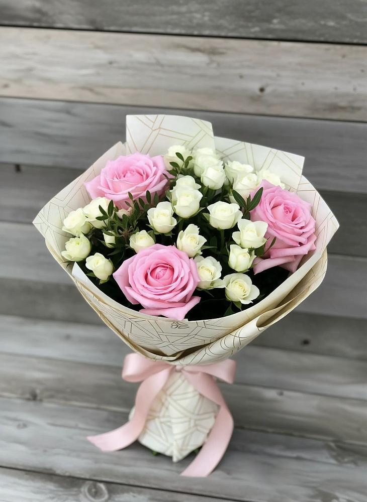 Букет цветов из: Розы в Данки