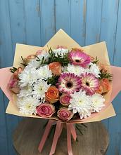 Букет цветов из:  Розы, Герберы и Хризантемы в Данки