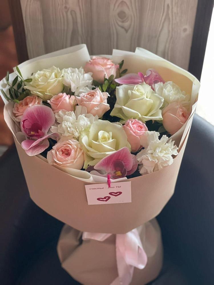 Букет цветов из: Орхидеи, Розы и Гвоздики в Данки