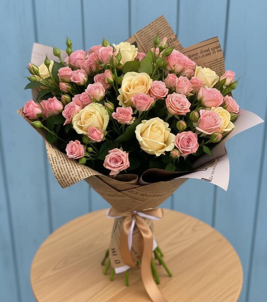 Букет цветов из: Розы в Данки