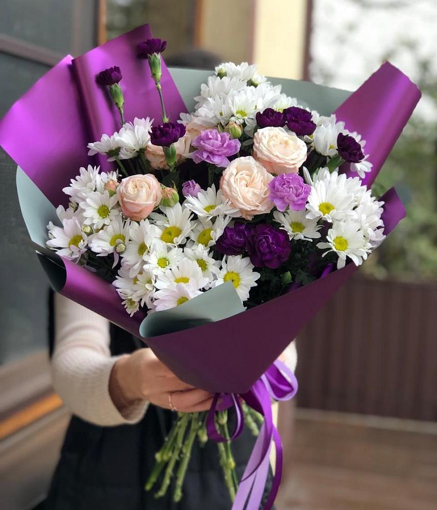 Букет цветов из: Хризантемы, Гвоздики и Розы в Данки