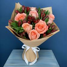 Букет цветов из:  Розы и Альстромерии #REPLACE_PRED# Данки