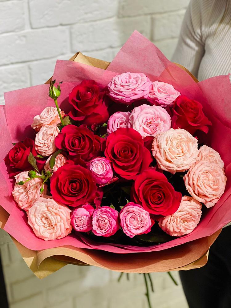 Букет цветов из: Розы в Данки