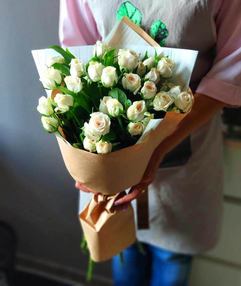 Букет цветов из: Розы в Данки