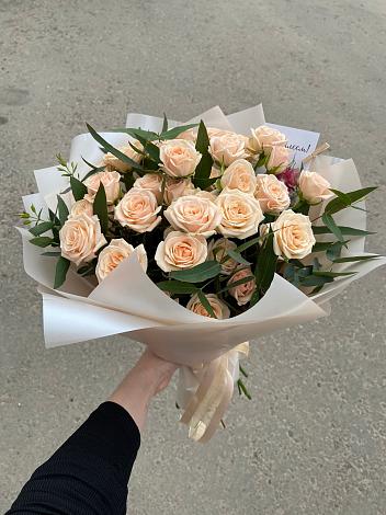 Букет Кремовые розы Латте в Данки