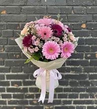 Букет цветов из:  Герберы и Хризантемы #REPLACE_PRED# Данки
