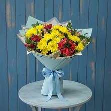 Букет цветов из:  Альстромерии и Хризантемы в Данки