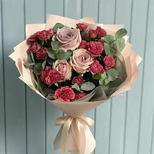 Букет цветов из:  Гвоздики и Розы в Данки
