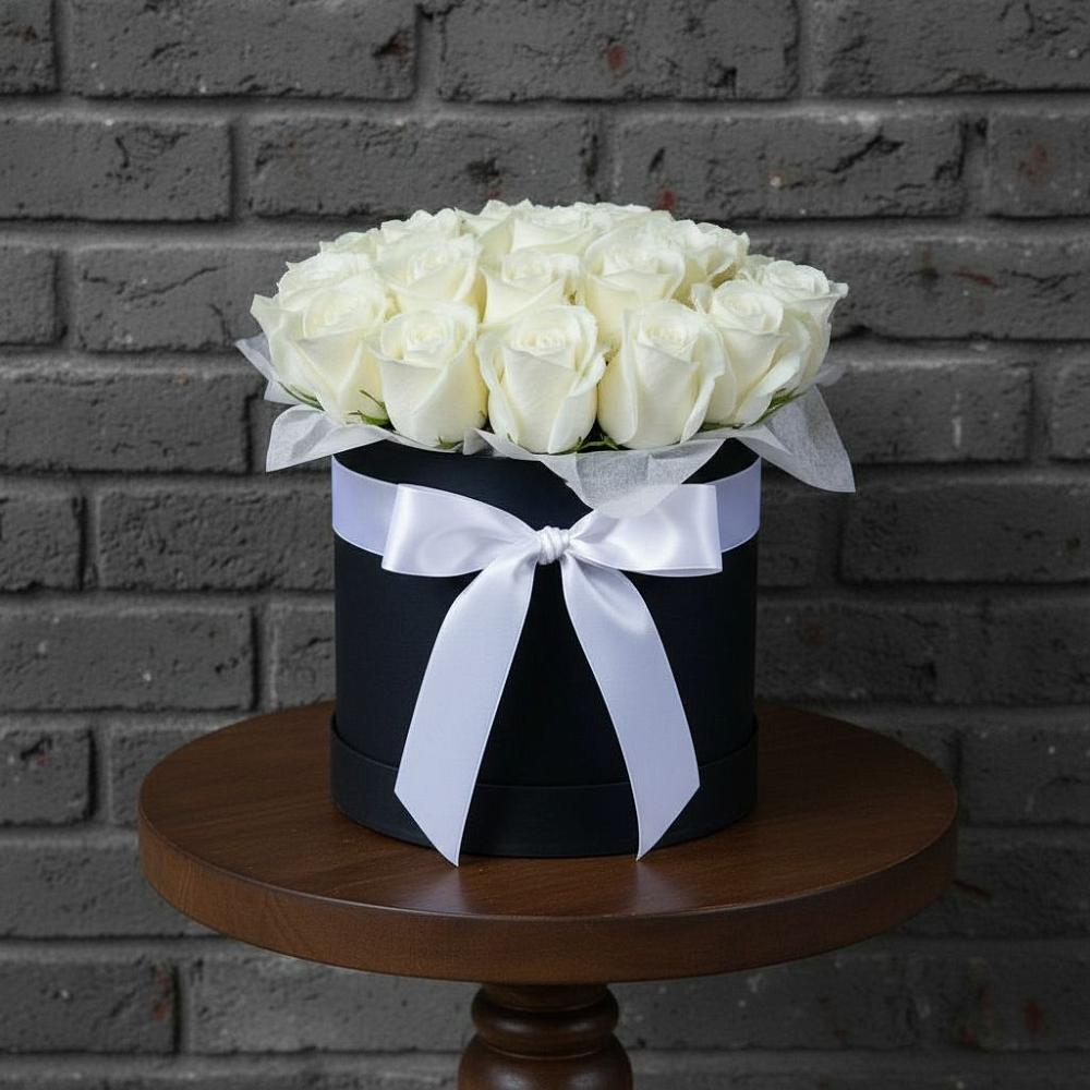 Цветочная композиция из Розы в шляпной коробке в Данки